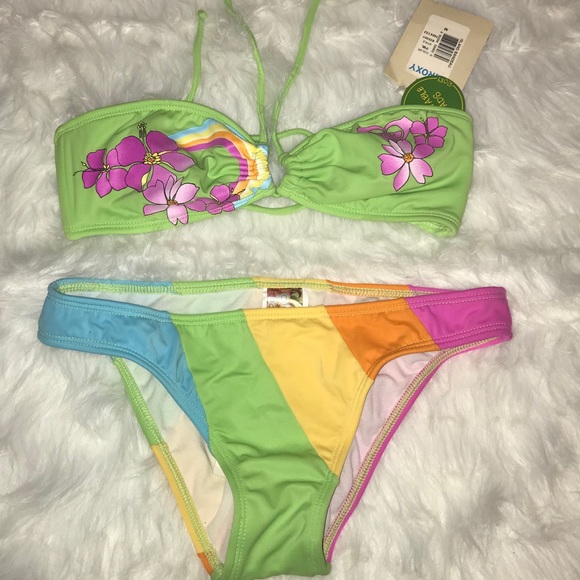✨NWT Roxy Swimwear Top & Bottom Bikini Size (M) ✨ - Picture 2 of 4